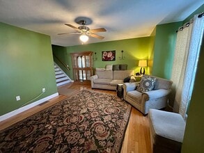 407 Main St in Clinton, MA - Foto de edificio - Building Photo