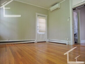 21 Euston St in Brookline, MA - Building Photo - Building Photo