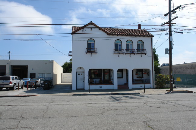 311-315 S Claremont St in San Mateo, CA - Building Photo - Building Photo