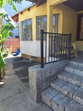 1280 W 38th St in Los Angeles, CA - Building Photo - Building Photo