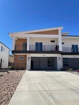 746 E Desert Cactus Dr in Washington, UT - Building Photo