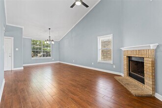 11805 Gaelic Dr in Austin, TX - Building Photo - Building Photo
