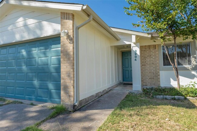 2204 Silver Spur Dr in Round Rock, TX - Foto de edificio - Building Photo