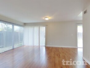 378 Acacia St in Fairfield, CA - Foto de edificio - Building Photo