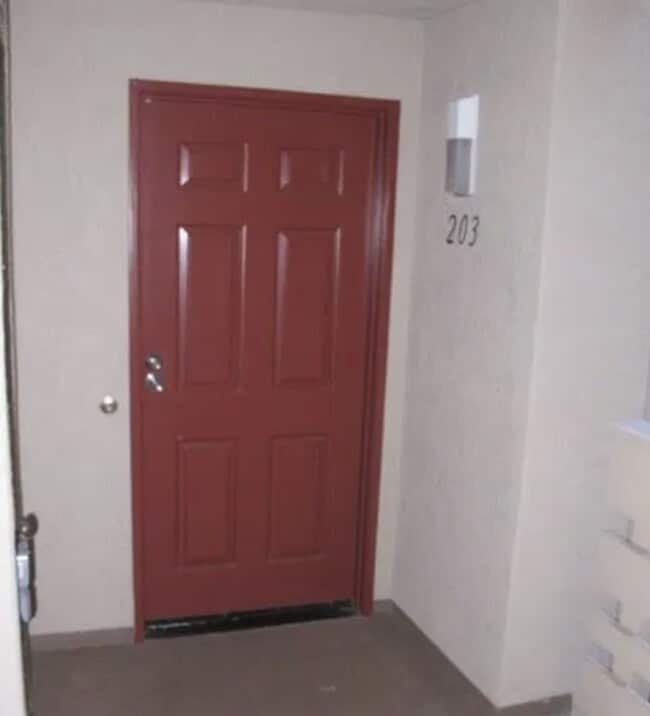 11375 Affinity Ct in San Diego, CA - Foto de edificio - Building Photo