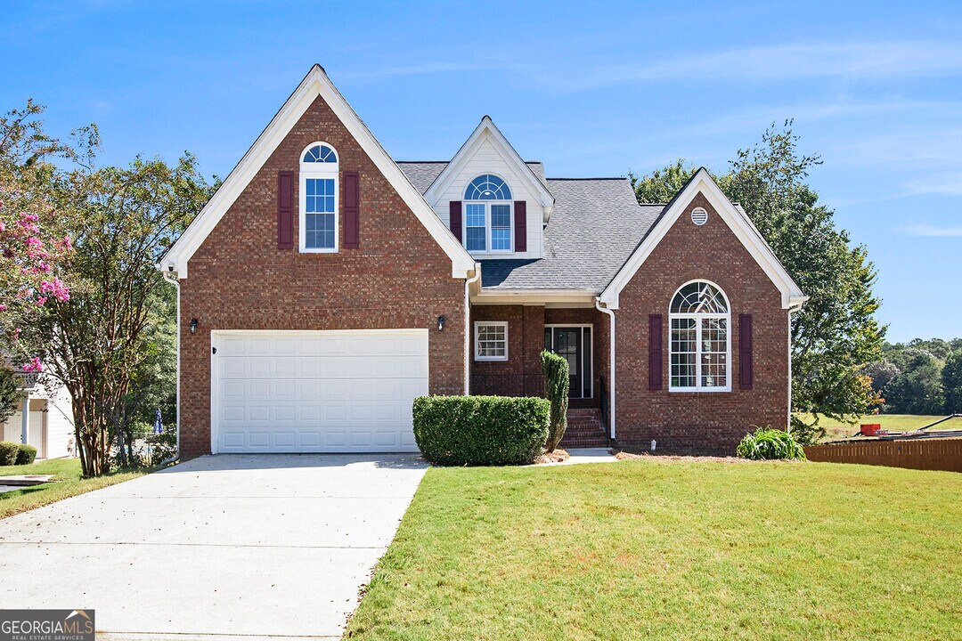 2995 Wellbrook Dr in Loganville, GA - Building Photo
