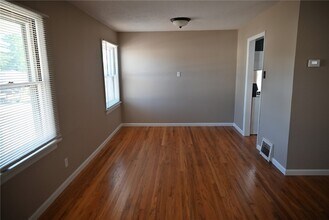 9510 Lydell Dr in Affton, MO - Building Photo - Building Photo