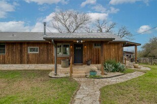 317 Walnut Creek Rd in Bastrop, TX - Building Photo