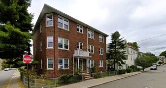55 Franklin St, Unit 1 in Brookline, MA - Building Photo