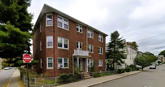55 Franklin St, Unit 2