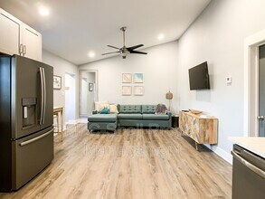 103 N D St in Pensacola, FL - Building Photo - Building Photo