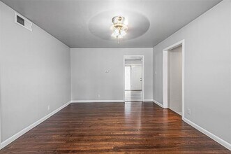 1829 Baxley Dr in Carrollton, TX - Building Photo - Building Photo