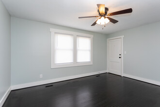 Bearfoot Landing Apartments in New Bern, NC - Building Photo - Interior Photo