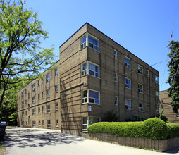 Edgehill Manor Apartents in Toronto, ON - Building Photo - Building Photo