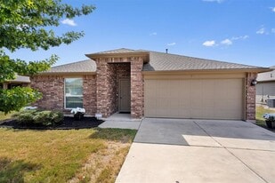 300 Camellia Dr in Hutto, TX - Building Photo