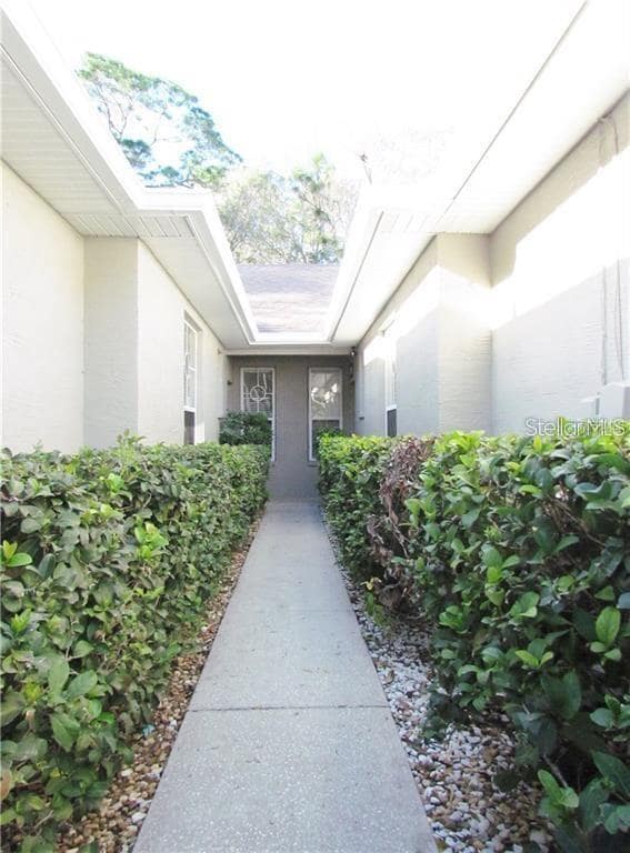 4343 Lakeshore Dr in Palm Harbor, FL - Building Photo - Building Photo