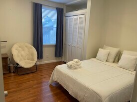 1215 N 4th St, Unit 3F