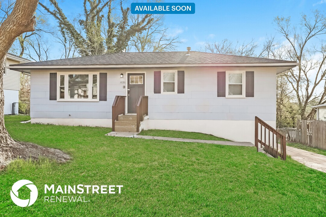 4135 N Spruce Ave in Kansas City, MO - Building Photo