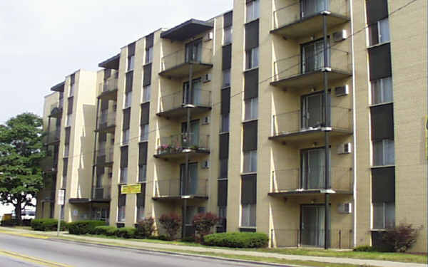 Riverdale Senior Apartments in Riverdale, IL - Building Photo