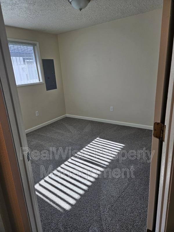 542 NE Anderson St in Vancouver, WA - Building Photo - Building Photo