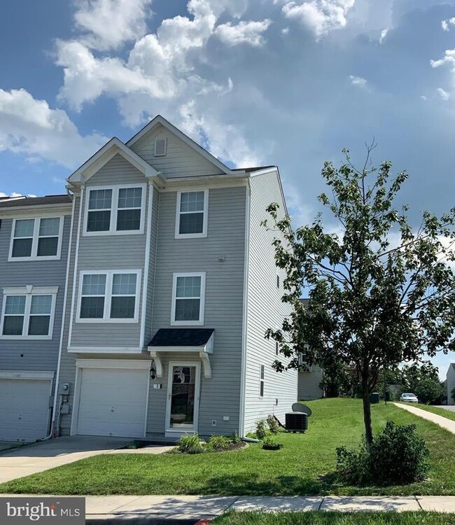 property at 8 Wayside Ct