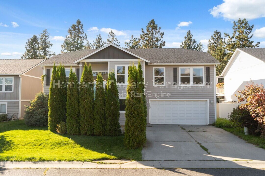 7615 N Ash Ln in Spokane, WA - Building Photo