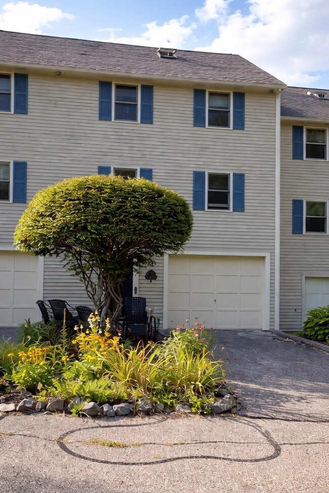 property at 51 Fords Landing Dr