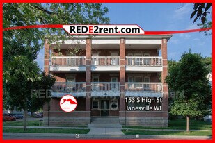 153 S High St in Janesville, WI - Building Photo