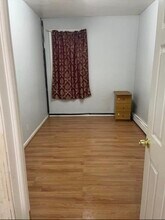 275 Manhattan Ave in Jersey City, NJ - Building Photo - Building Photo