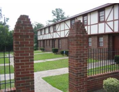 English North Apartments in Warner Robins, GA - Foto de edificio