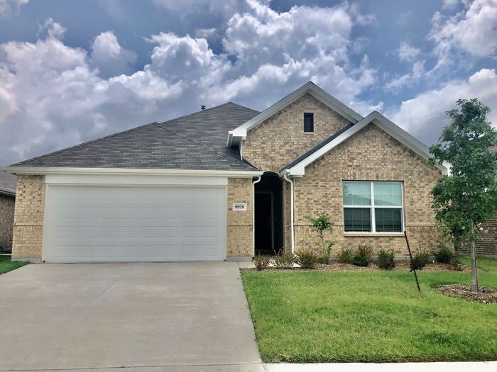 8928 Prairie Dawn Dr in Fort Worth, TX - Building Photo