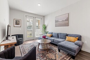 5820 1/2 Cameron Rd, Unit FL1-ID1303397P in Austin, TX - Building Photo