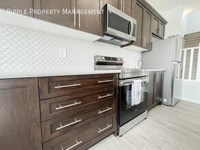 160 Carrington Way NW in Calgary, AB - Building Photo - Building Photo
