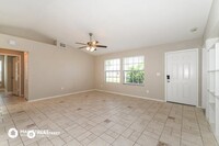 639 NE Juanita Pl in Cape Coral, FL - Building Photo - Building Photo