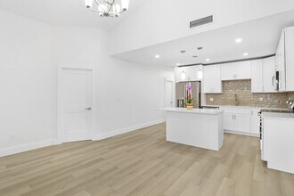 3110 SE 2nd St in Boynton Beach, FL - Building Photo - Building Photo