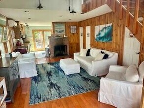 19 Ocean Rd in Ocean Beach, NY - Building Photo - Building Photo