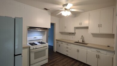 4600 Brand Way in Sacramento, CA - Building Photo - Building Photo