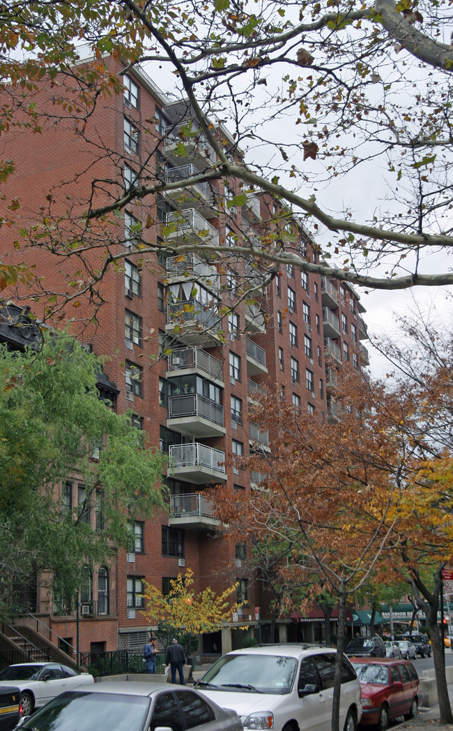 Independence House in New York, NY - Building Photo - Building Photo