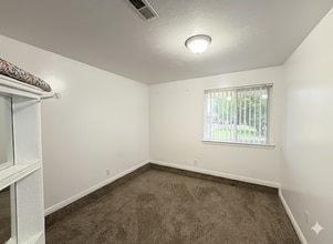 472 E 350 S St in Lehi, UT - Building Photo - Building Photo