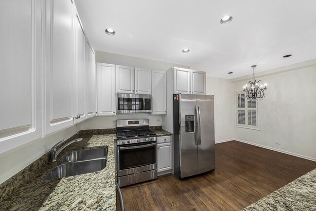 3752 N Clifton Ave in Chicago, IL - Building Photo - Building Photo