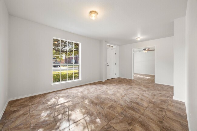 7016 Albacete Ln in Round Rock, TX - Building Photo - Building Photo