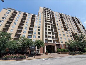 1101 Juniper St NE in Atlanta, GA - Building Photo - Building Photo