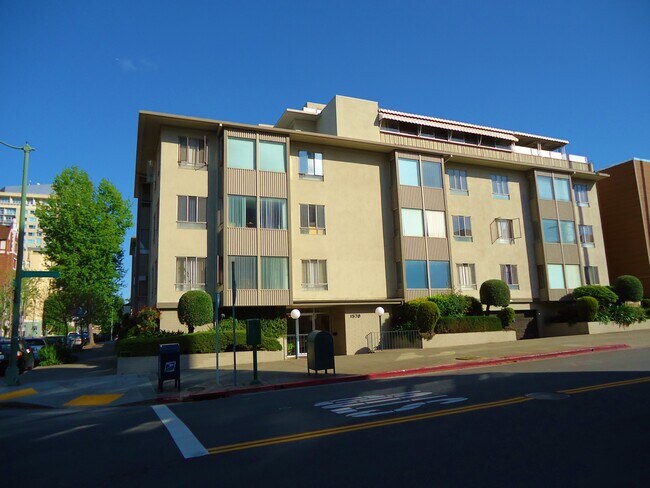 1570 Jackson St Apartments and Nearby Oakland Apartments