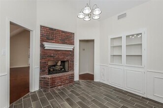 2157 S Winding Creek Dr in Grapevine, TX - Building Photo - Building Photo