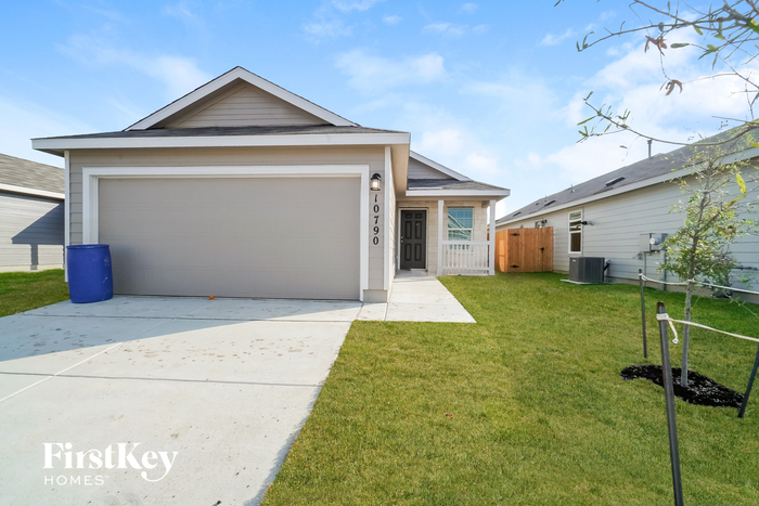 10790 Prusiner Dr in Converse, TX - Building Photo