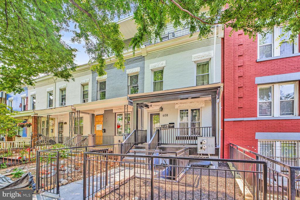 608 Irving St NW in Washington, DC - Building Photo