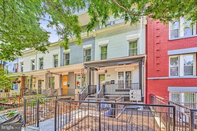 property at 608 Irving St NW