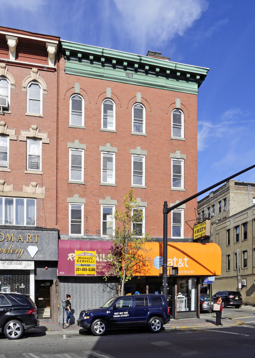 501 56th St Apartments in West New York, NJ - Building Photo