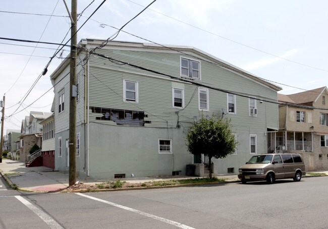 60 2nd Ave in Elizabeth, NJ - Building Photo - Building Photo