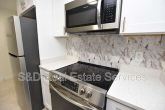 141 Fernery Rd in Lakeland, FL - Building Photo - Building Photo